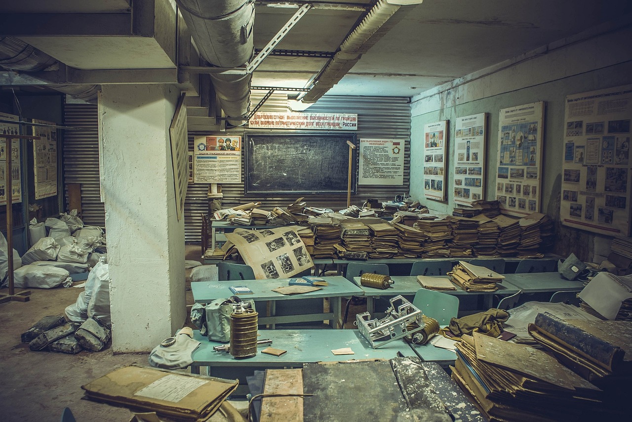 Immagine che illustra i fattori che influenzano la riduzione della pensione di reversibilità.